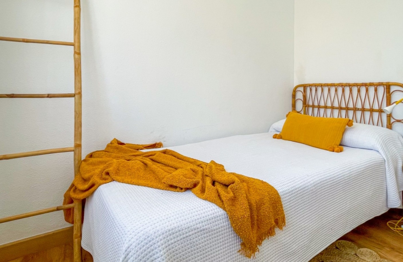 Wiederverkauf - House - Orihuela Costa - Playa Flamenca