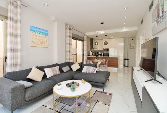 Resale - Villa - Villamartin