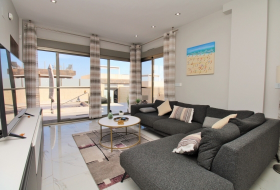 Resale - Villa - Villamartin