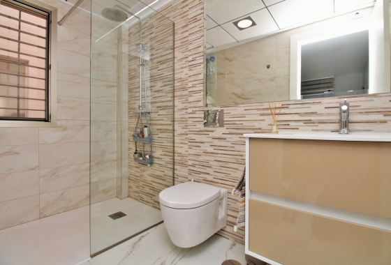 Resale - Villa - Villamartin