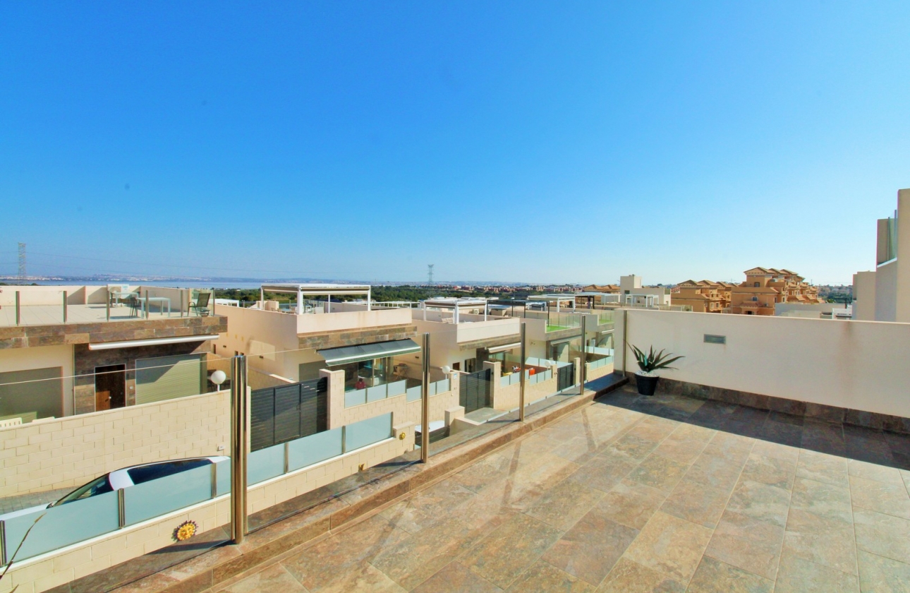 Resale - Villa - Villamartin