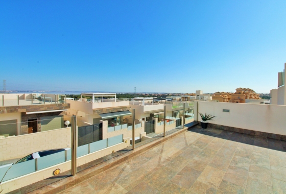 Resale - Villa - Villamartin
