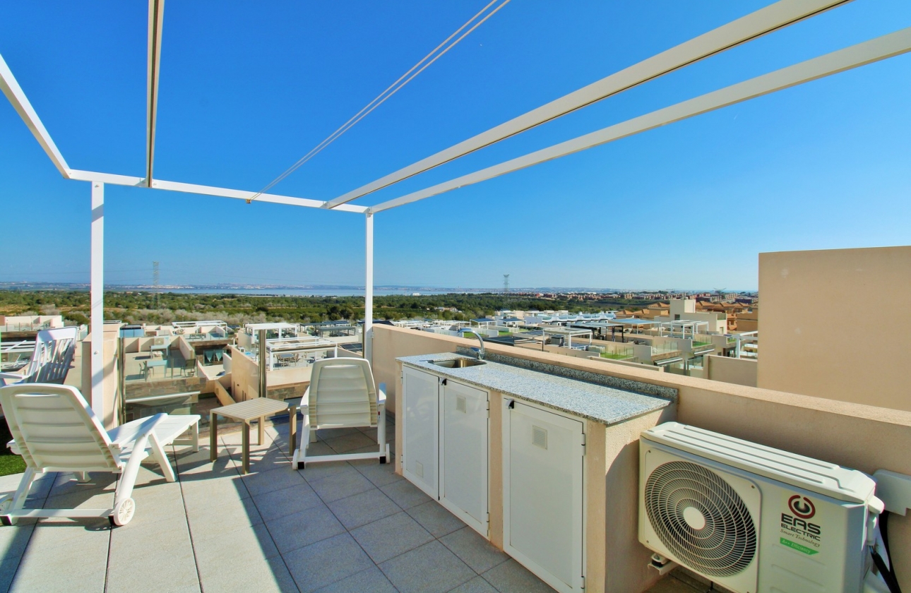 Resale - Villa - Villamartin