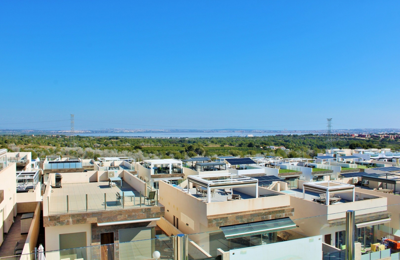 Resale - Villa - Villamartin