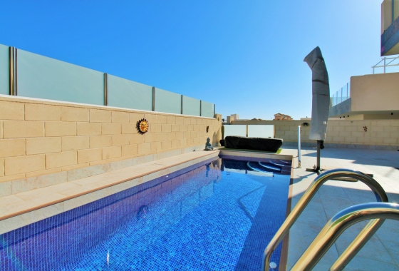 Resale - Villa - Villamartin