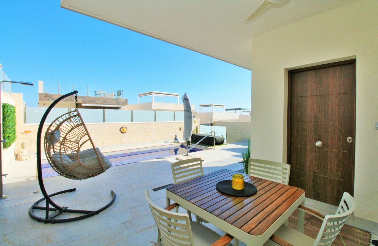 Resale - Villa - Villamartin