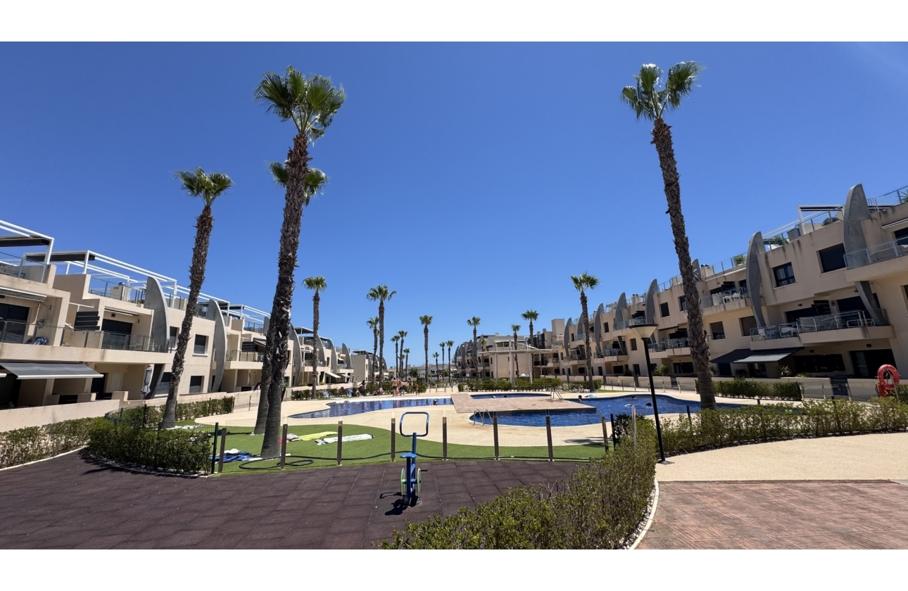 Resale - Apartment / flat - Pilar de la Horadada - Torre de la Horadada
