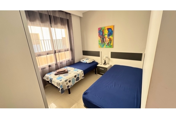 Resale - Apartment / flat - Pilar de la Horadada - Torre de la Horadada