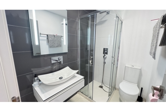Resale - Apartment / flat - Pilar de la Horadada - Torre de la Horadada