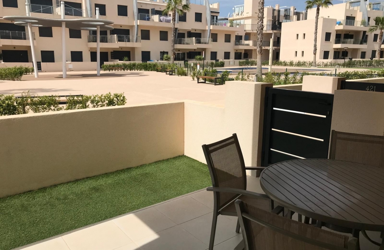 Resale - Apartment / flat - Pilar de la Horadada - Torre de la Horadada