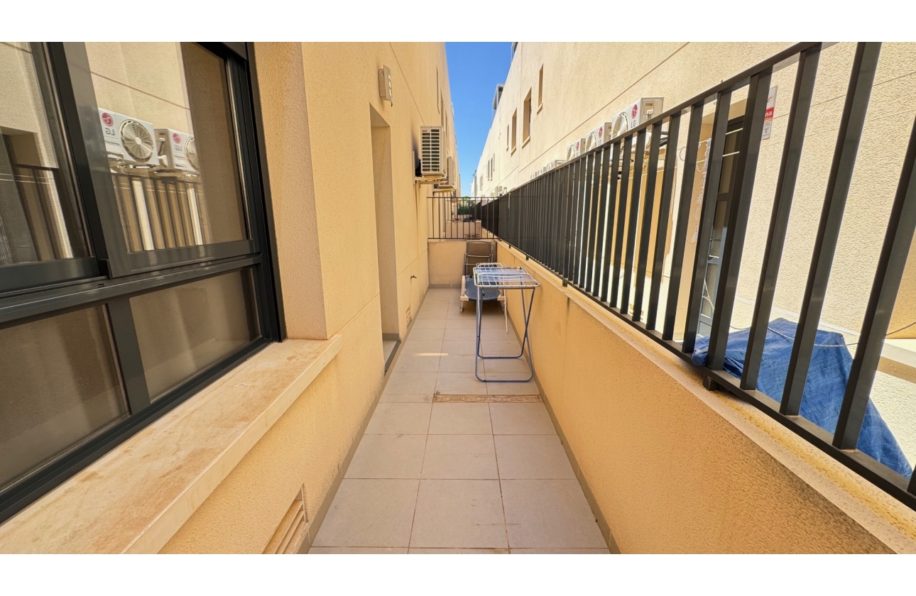 Resale - Apartment / flat - Pilar de la Horadada - Torre de la Horadada