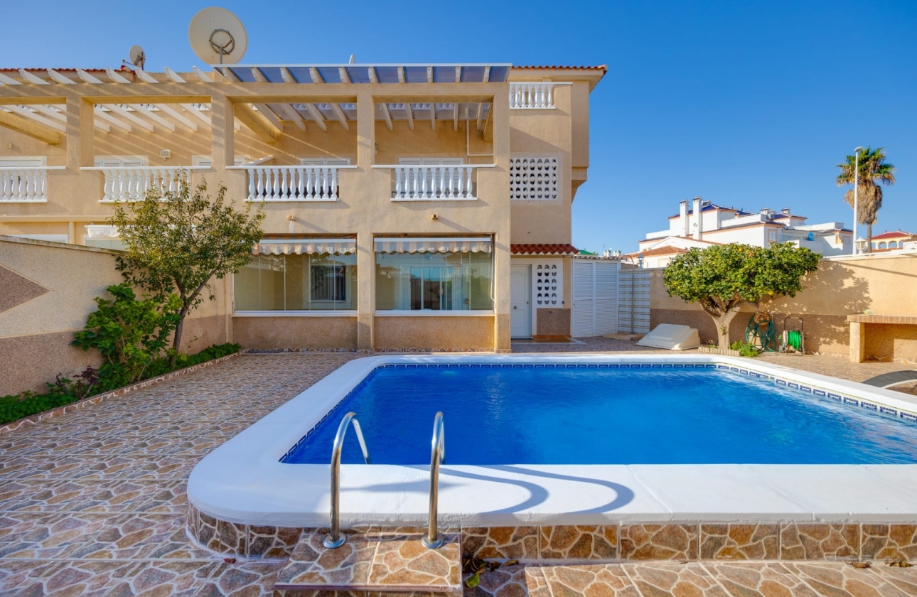 Wiederverkauf - House - Orihuela Costa - Punta Prima