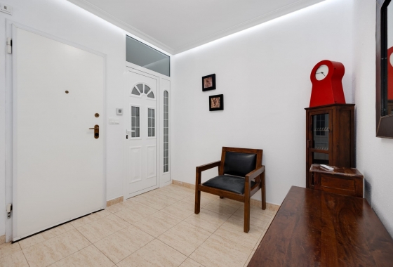 Wiederverkauf - House - Orihuela Costa - Punta Prima