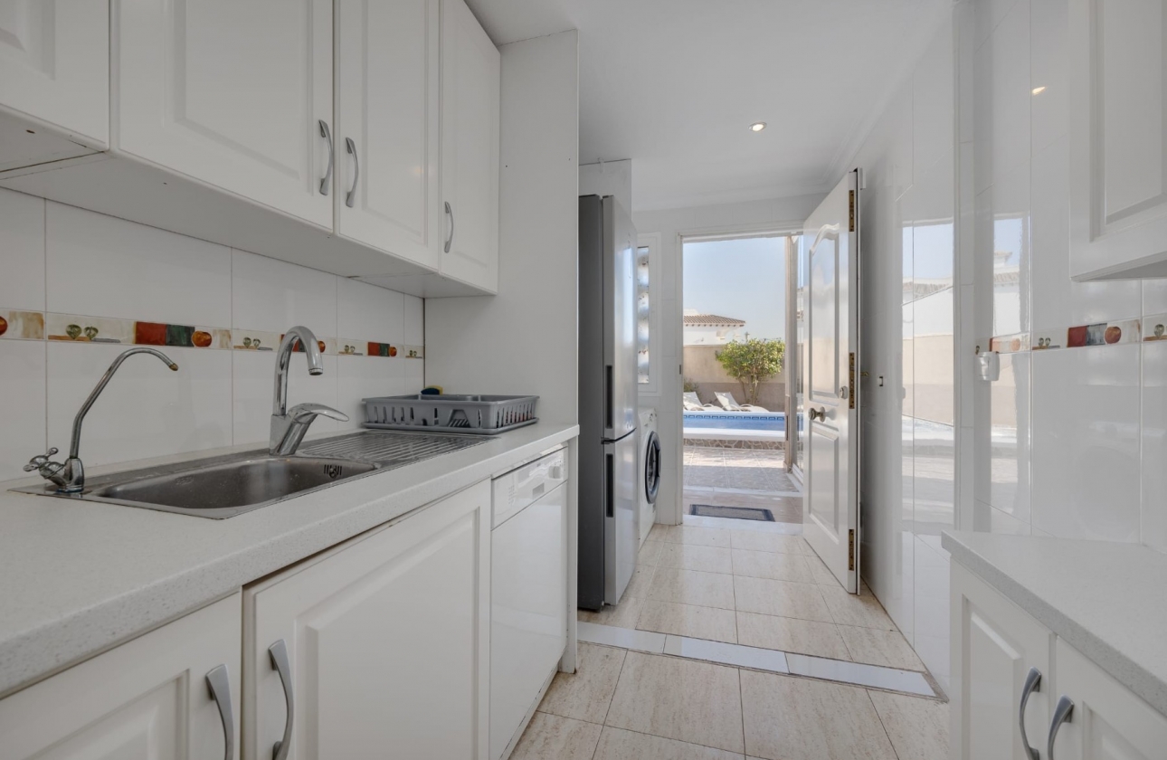 Wiederverkauf - House - Orihuela Costa - Punta Prima