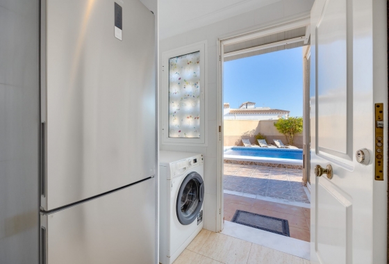 Wiederverkauf - House - Orihuela Costa - Punta Prima