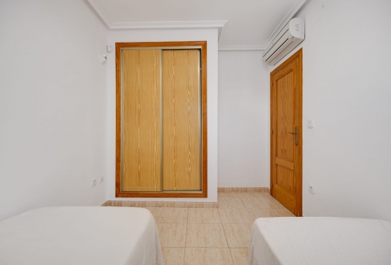 Wiederverkauf - House - Orihuela Costa - Punta Prima