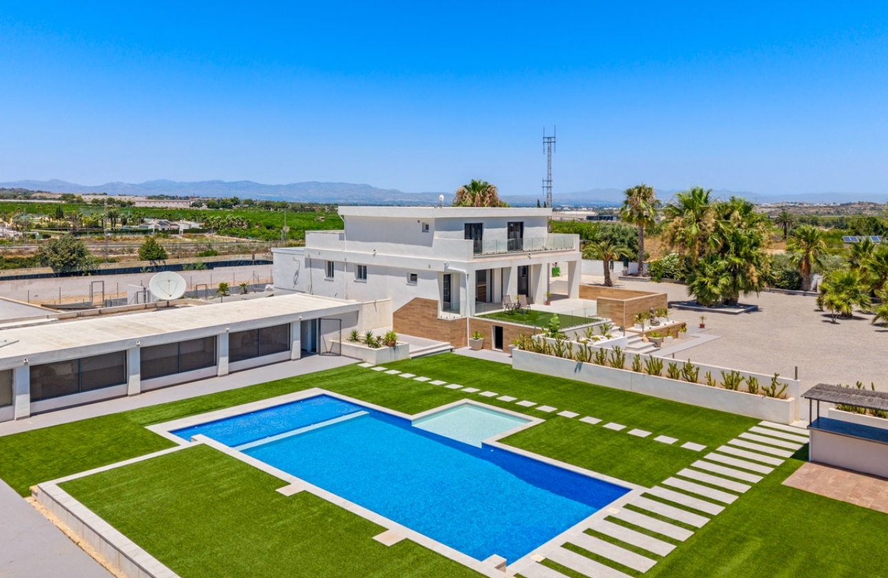 Revente - Finca / Country Property - Los Montesinos - La Herrada