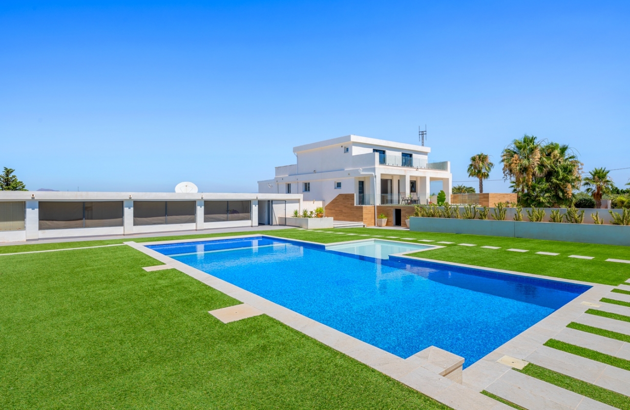 Revente - Finca / Country Property - Los Montesinos - La Herrada