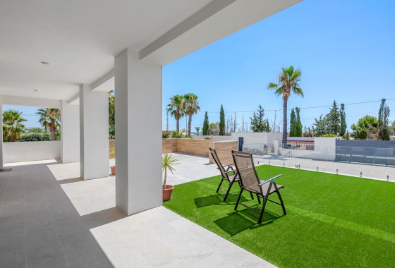 Revente - Finca / Country Property - Los Montesinos - La Herrada