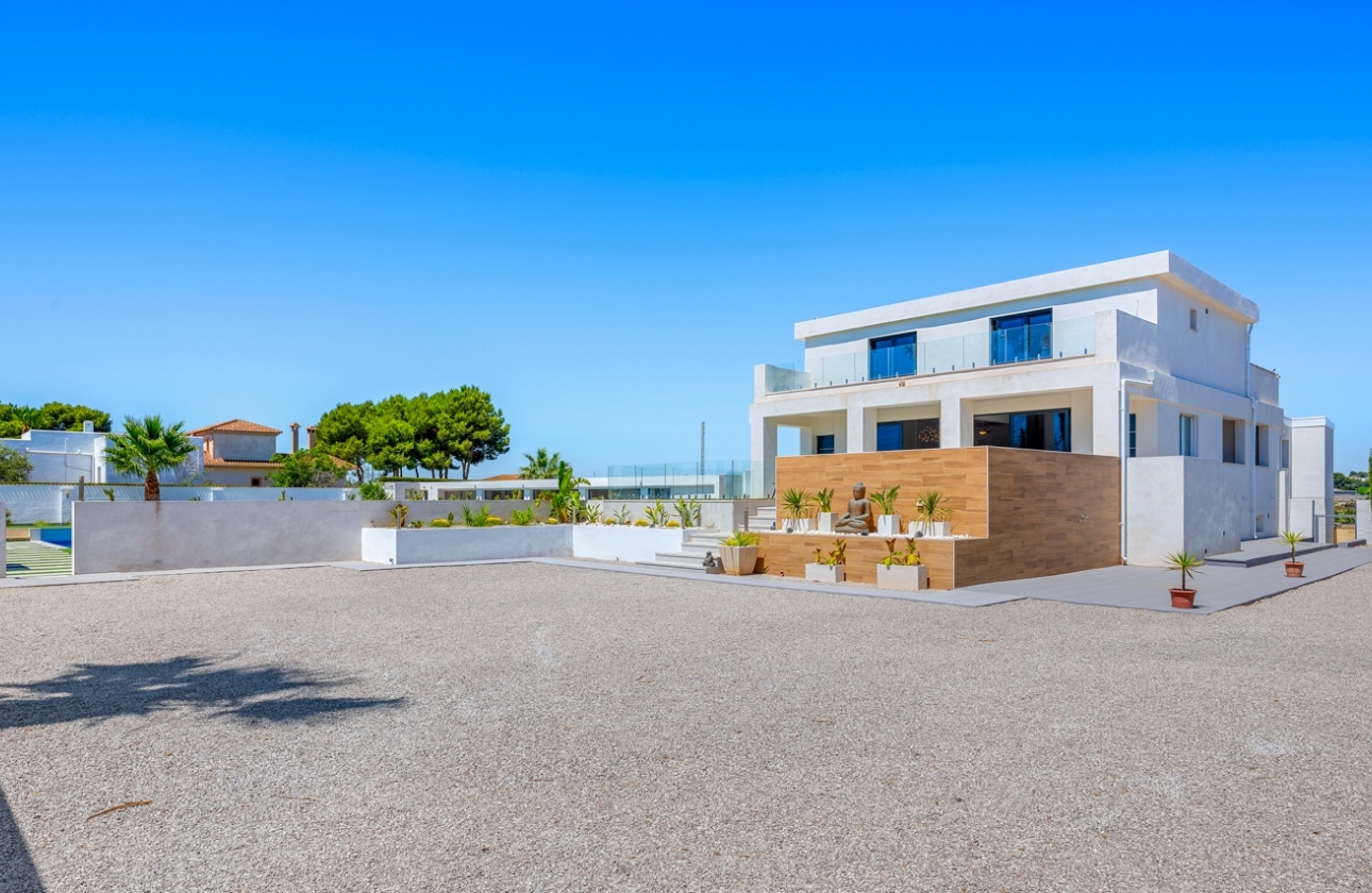 Revente - Finca / Country Property - Los Montesinos - La Herrada