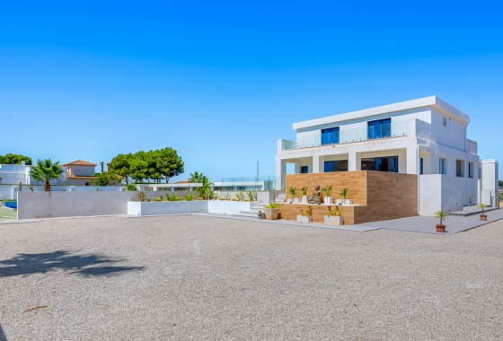 Revente - Finca / Country Property - Los Montesinos - La Herrada