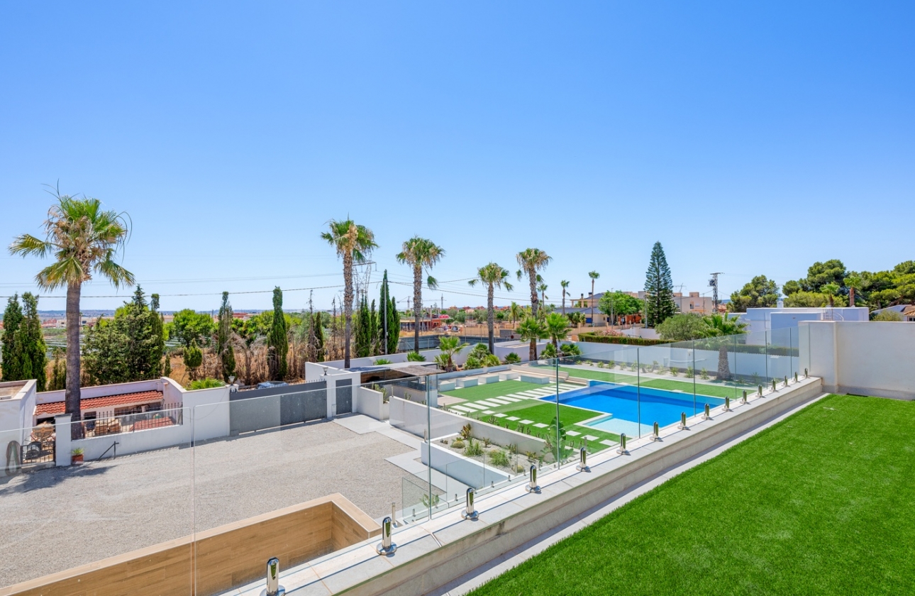 Revente - Finca / Country Property - Los Montesinos - La Herrada