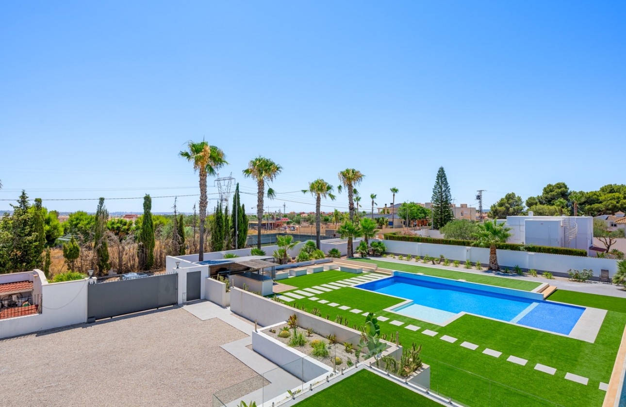 Revente - Finca / Country Property - Los Montesinos - La Herrada