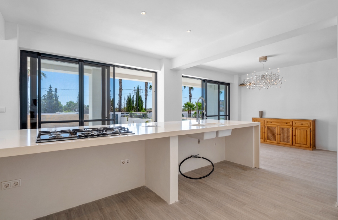 Revente - Finca / Country Property - Los Montesinos - La Herrada