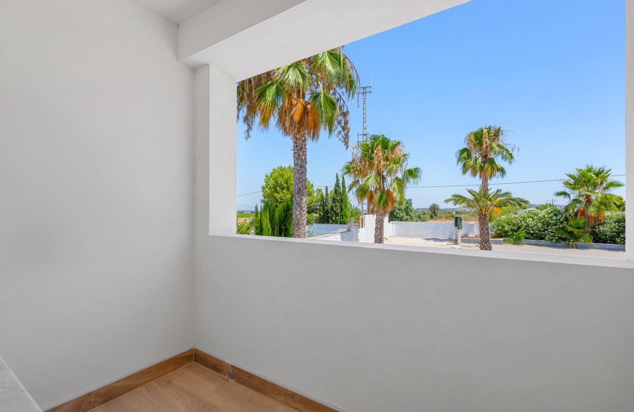 Revente - Finca / Country Property - Los Montesinos - La Herrada