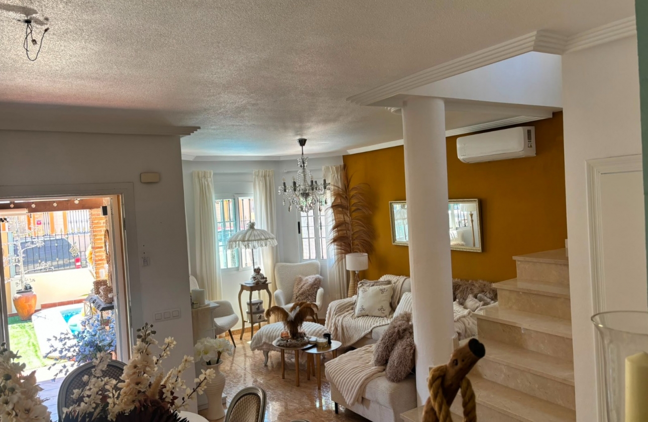 Revente - Villa - El Raso - Guardamar del Segura
