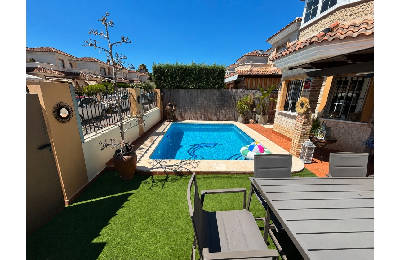 Revente - Villa - El Raso - Guardamar del Segura