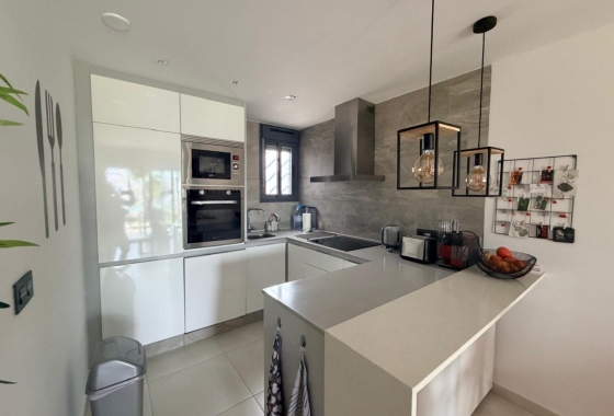 Revente - Appartement - Torrevieja - Punta Prima