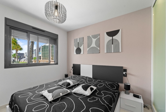 Revente - Appartement - Torrevieja - Punta Prima