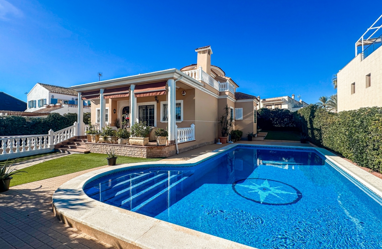 Wiederverkauf - Villa - La Mata