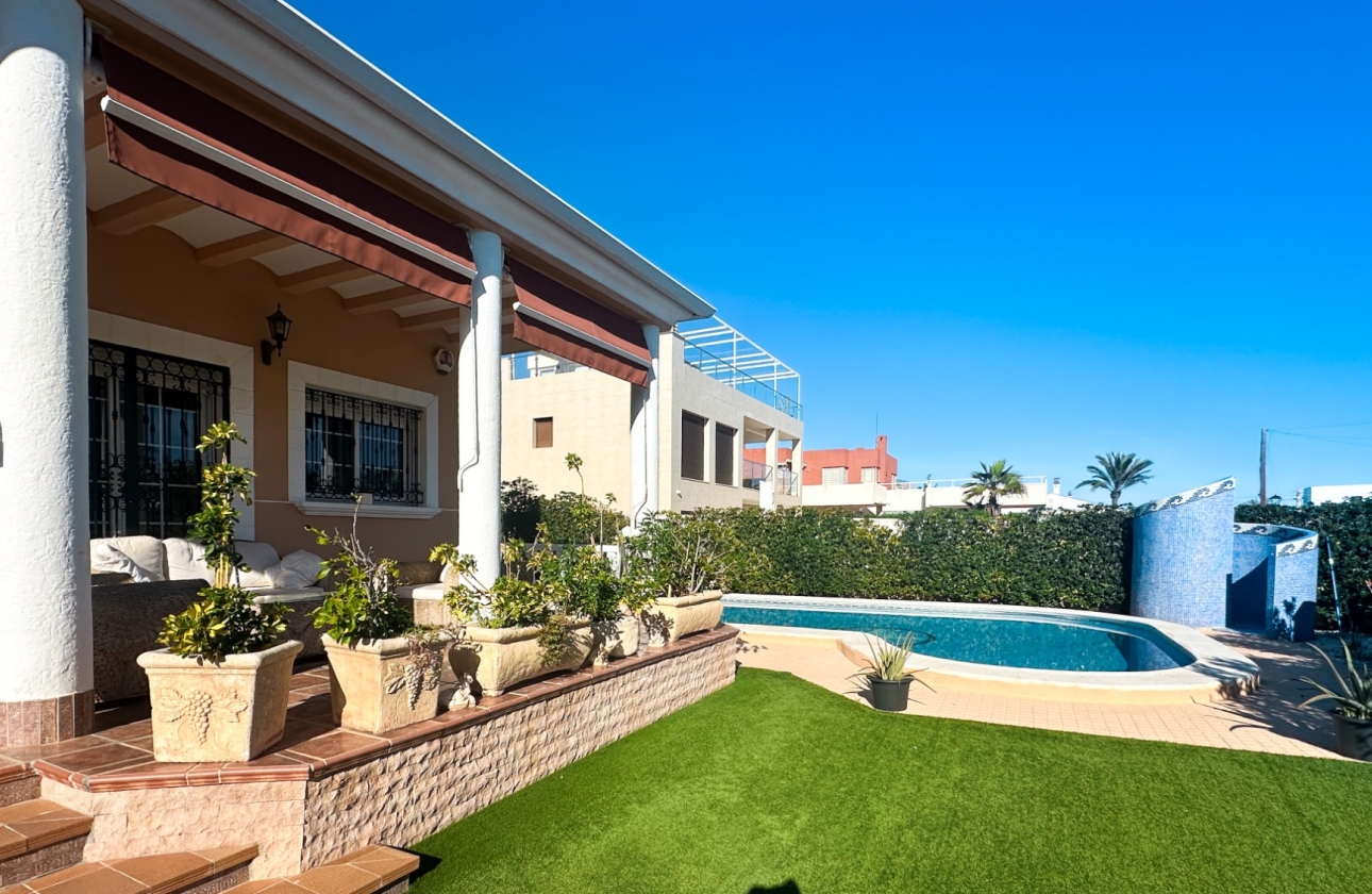 Wiederverkauf - Villa - La Mata