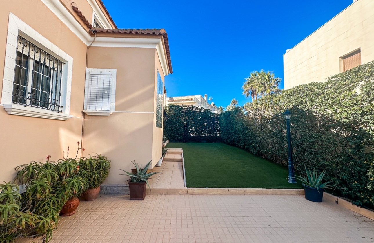 Wiederverkauf - Villa - La Mata
