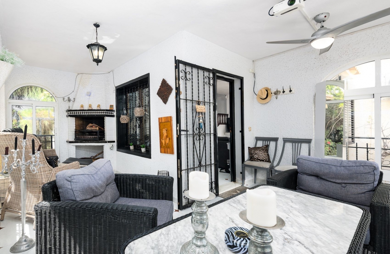 Resale - House - Orihuela Costa - Cabo Roig