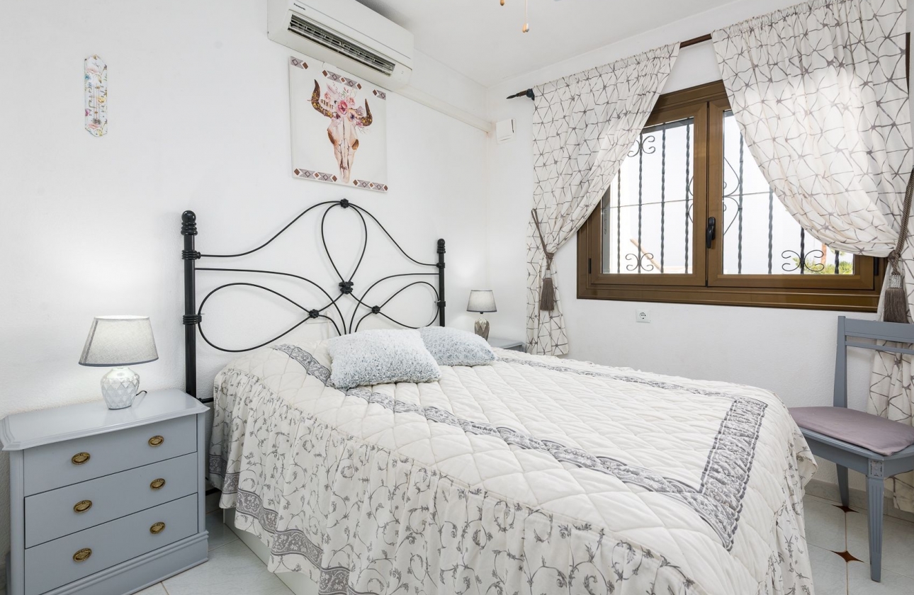 Resale - House - Orihuela Costa - Cabo Roig