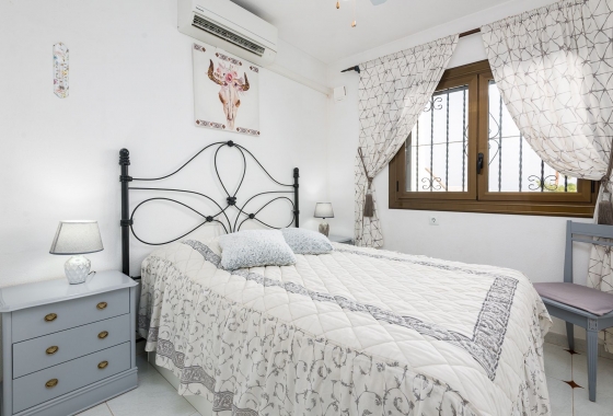 Resale - House - Orihuela Costa - Cabo Roig