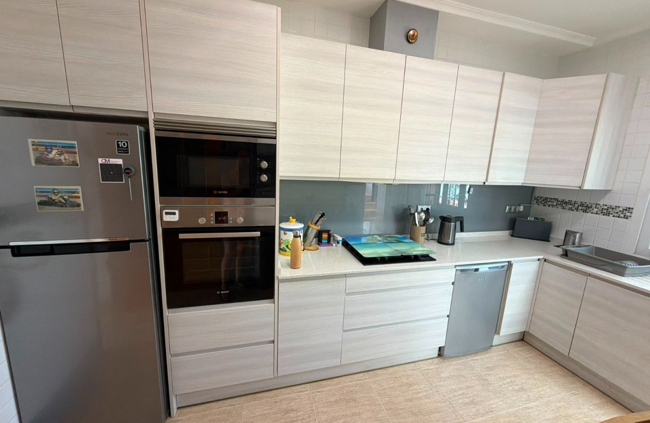 Resale - Villa - Los Montesinos - La Herrada