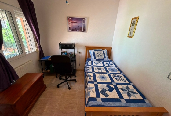 Resale - Villa - Los Montesinos - La Herrada