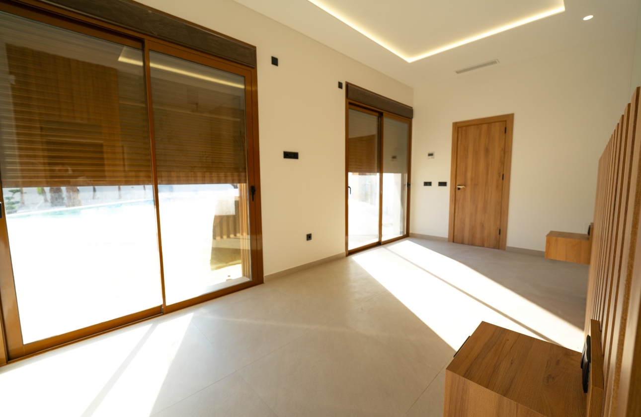 Obra nueva - Villa - Benejúzar