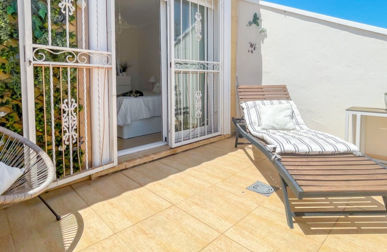 Resale - House - Orihuela Costa - Punta Prima