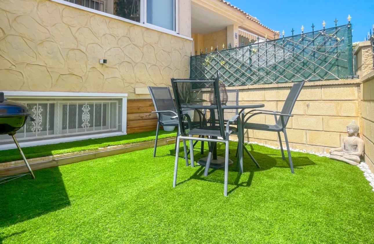Resale - House - Orihuela Costa - Punta Prima