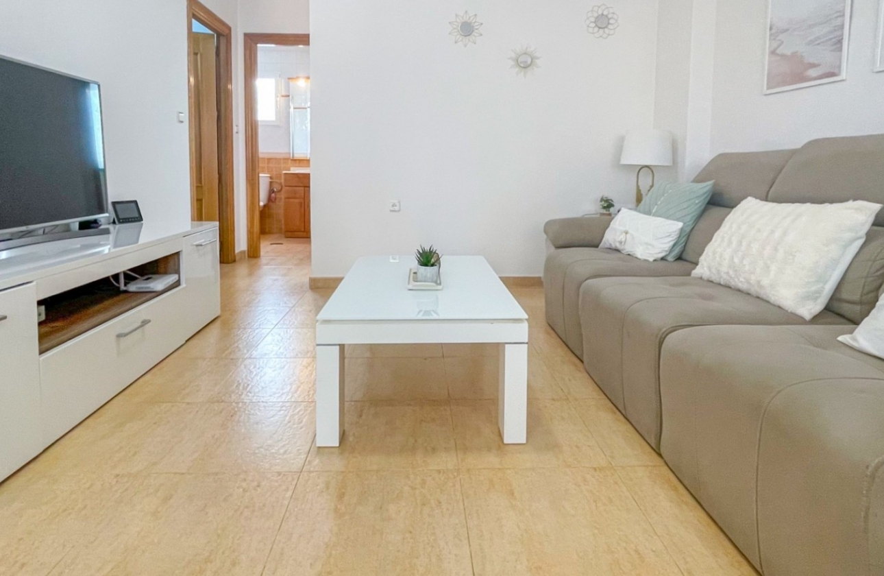 Resale - House - Orihuela Costa - Punta Prima