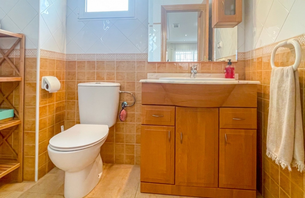 Resale - House - Orihuela Costa - Punta Prima