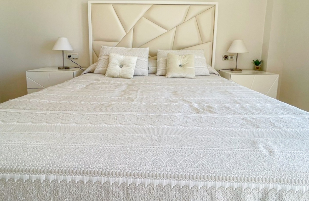 Resale - House - Orihuela Costa - Punta Prima