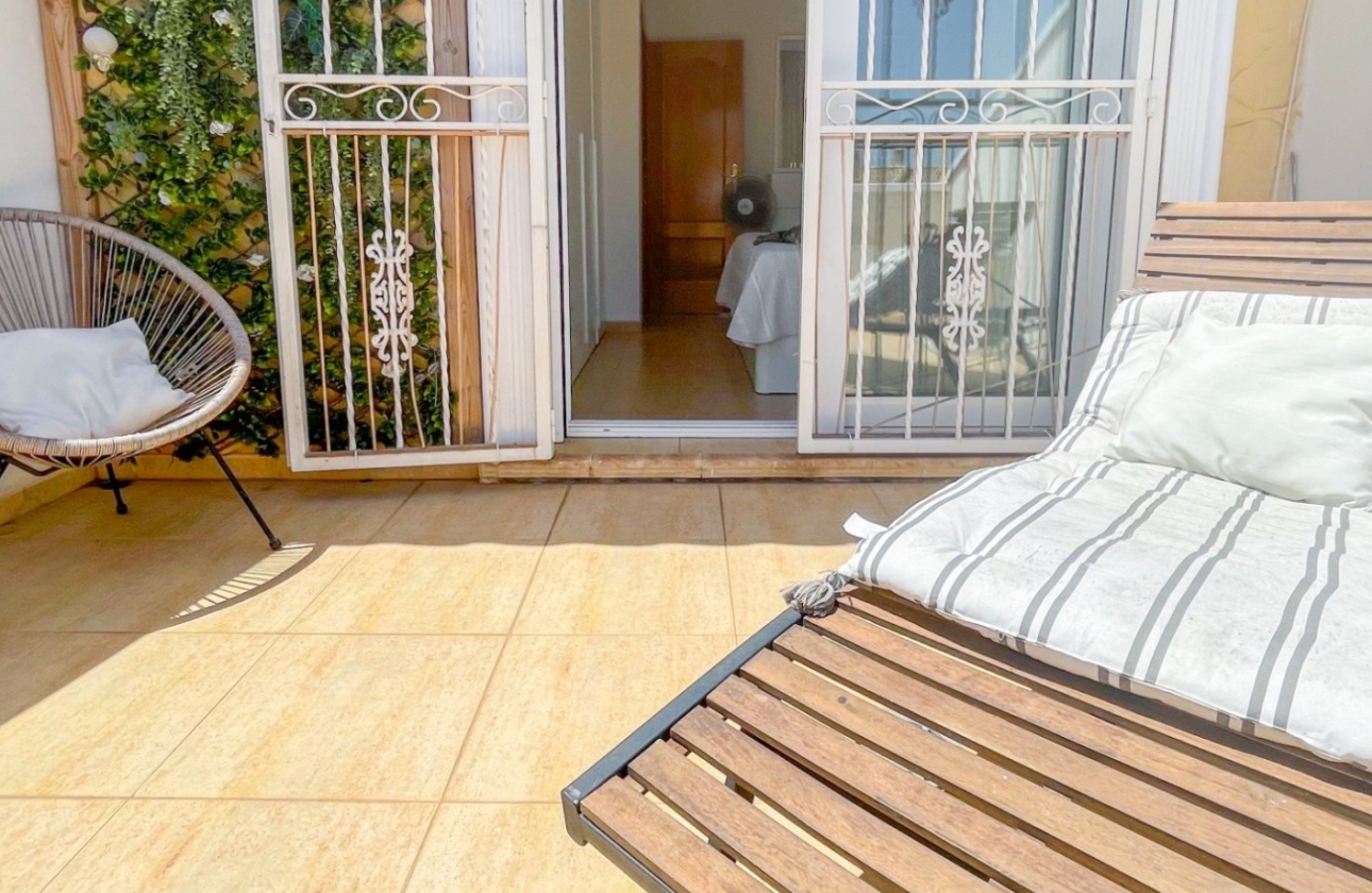 Resale - House - Orihuela Costa - Punta Prima