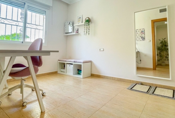 Resale - House - Orihuela Costa - Punta Prima