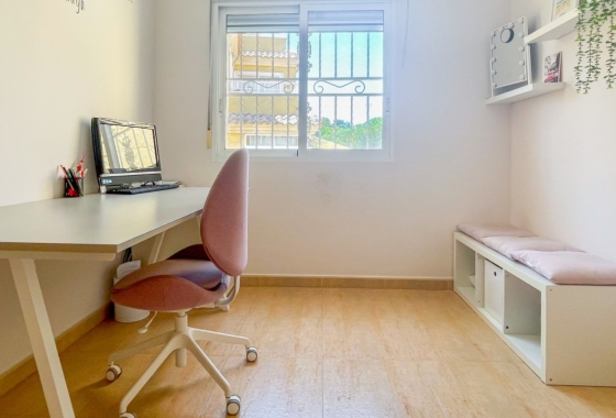 Resale - House - Orihuela Costa - Punta Prima